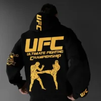 Le nouveau sweat à capuche UFC Boxing Chaser, un best-seller, convient aussi bien aux hommes qu'aux femmes et offre un style décontracté idéal pour l'automne et l'hiver.